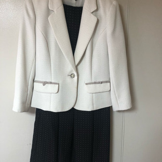 引取決定。受付終了【中古】ワンピーススーツ 13号