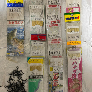 値下げ！釣り道具、購入者にリール付投げ竿二本プレゼント