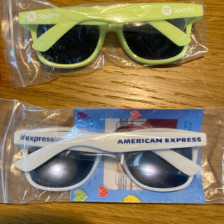 サングラス　レインボー柄ミッキーステッカー　リストバンドの画像