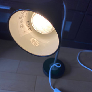 スタンドライト　IKEA 黒