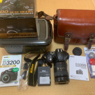 【断捨離のため大幅しました】【実用美品】【※元箱は写真参照】ニコン 一眼レフ Nikon D3300 AF-S DX VR 18-200mm F3.5-5.6G 中古レンズ、収納ケース、収納バック他