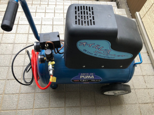 オイルレスエアーコンプレッサ  5/1 発売中です。