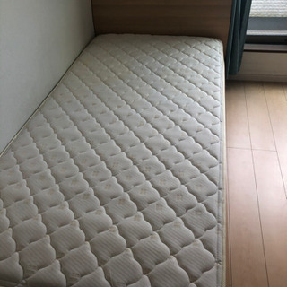 ニトリ製シングルベッド