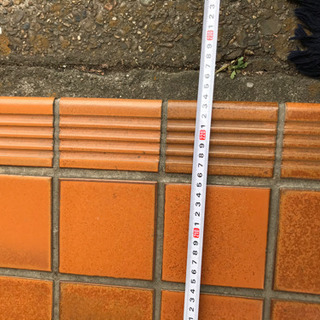 軒先の小さなスペース貸します