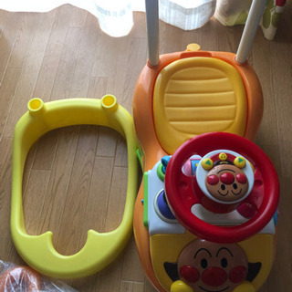 アンパンマン  よくばりビジーカー