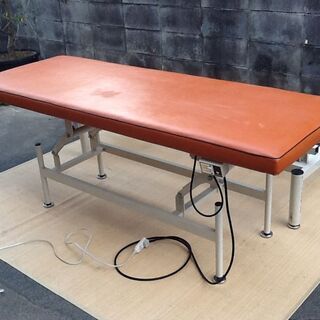 【レトロ品】188×69㎝ 電動昇降マッサージベッド パラマウントベッド 施術台 現状お渡しの画像