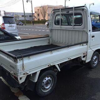 【コミコミ価格】軽トラック　H13年　サンバー　トラック　4WD　AT車　7626の画像