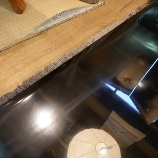 【愛品倶楽部柏店】漆芸作家　沈金師　松月刻　彫漆　牡丹図　座卓【店舗同時販売中】の画像