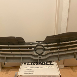 セレナ c25  前期　フロントグリル（美品）の画像