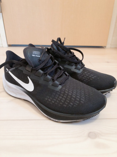 【定価14,000円】使用回数1回！25.5cm ナイキ エア ズーム ペガサス 37 AIR ZOOM PEGASUS 37 BQ9646 002 メンズ 厚底 ランニングシューズ ブラック×ホワイト NIKE
