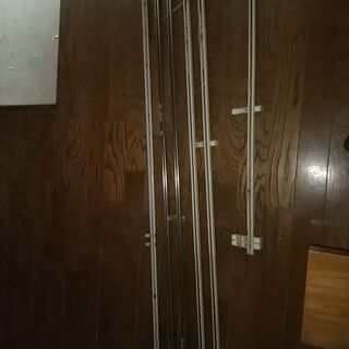 カーテンレール。伸縮なしシングル２Mのみとなりました🙇