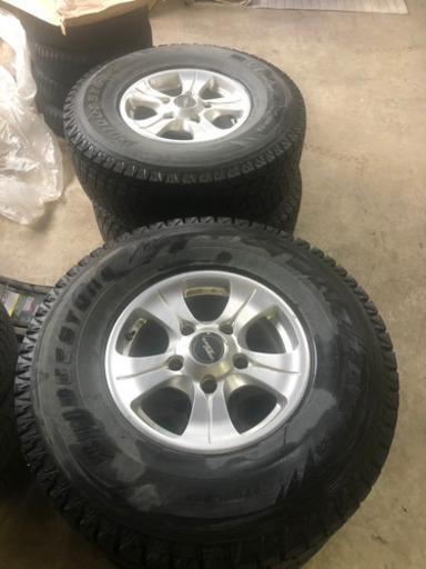 ランクル100  スタッドレス