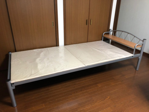 シングルベッド　パイプベッド