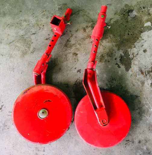 トラクター用尾輪　左右セット　中古