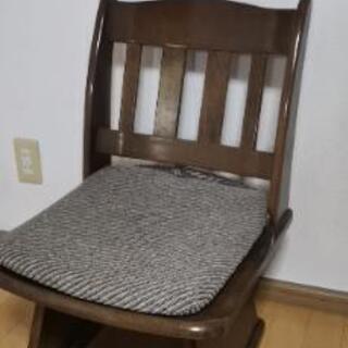 可愛い360度回転天然木チェア

1500の画像