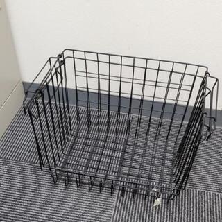 スタッキングバスケット　黒　金属製の画像