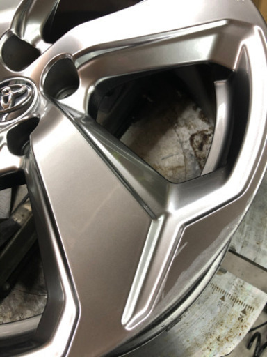 半値処分トヨタ新型 RAV4 ハイグロス純正アルミホイール 18インチ 4本セット