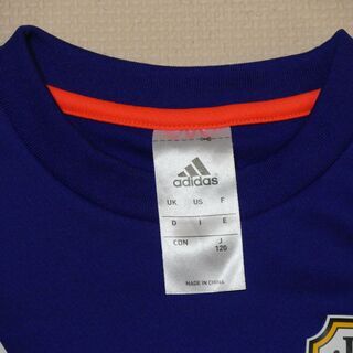 【サッカーなでしこジャパンのレプリカ】女児上着（サイズ110cmぐらい）の画像