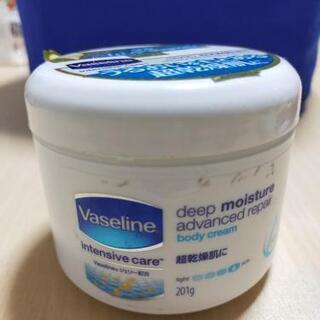 Vaseline ボディークリームを探しています
