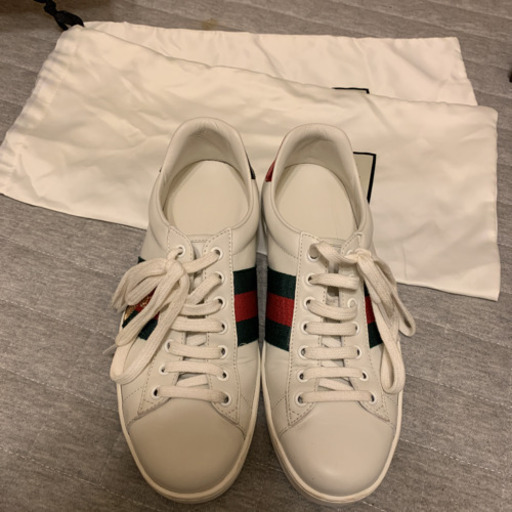 GUCCI Bee スニーカー　美品！！