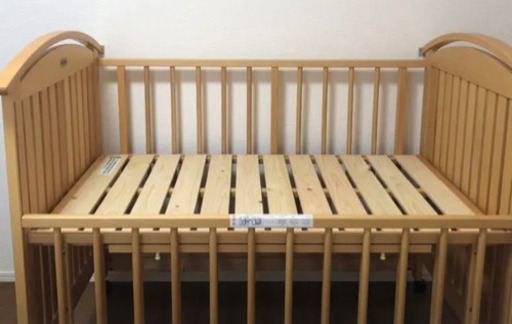 人気 ミキハウスベビーベット MIKI HOUSE 木製ベビーベッド キャスター