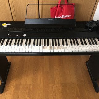 カシオ電子ピアノ