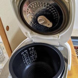 【専用出品】炊飯器・テーブル・日用品雑貨・食器の画像