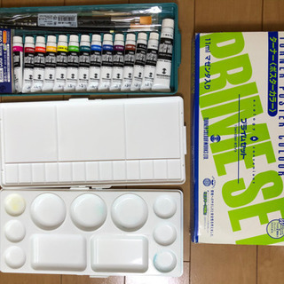 クレヨンセット　彫刻刀セット　水彩絵の具セットの画像