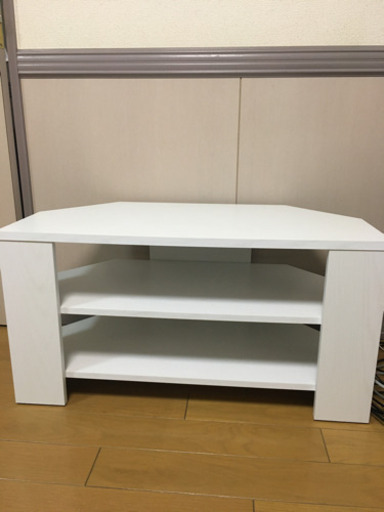 テレビ台　三角コーナー