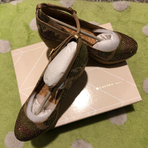 キラキラ迷彩柄パンプス