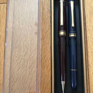 シャープペンシル2本セット、ボールペン機能もあり