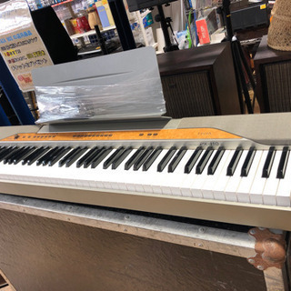 CASIO   電子　ピアノ　音楽　鍵盤　お買得‼︎   オススメ　