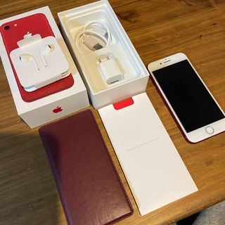 【受け渡し決定】iPhone 7 レッド　SIMフリー　化済みの画像