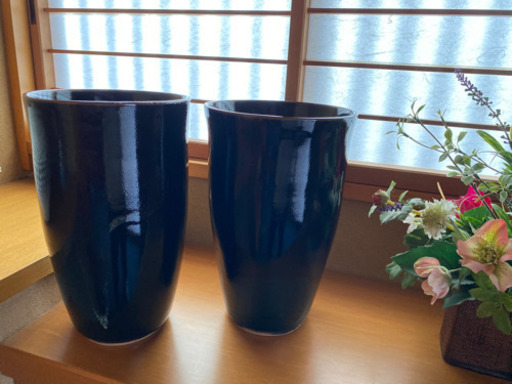 亜砂土　黒色壺　花瓶　ろくろ壺　２つセット
