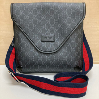 GUCCI グッチ　GGスプリーム　メッセンジャーバッグ　メンズ...