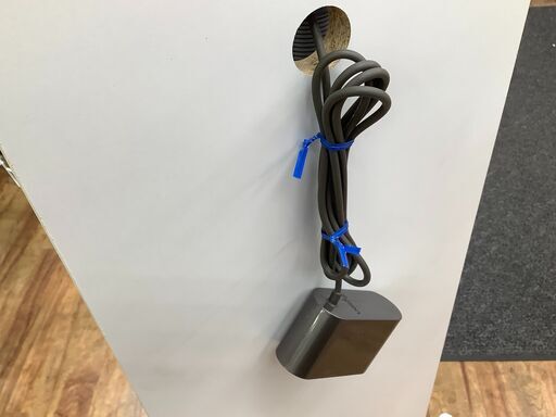 【店頭販売のみ】Dysonのスタンド付きスティッククリーナー『V8 Fluffy Extra』  入荷しました！！