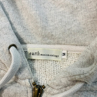 earth music&ecology レディース　パーカーの画像