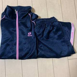 150センチ　ジャージ上下