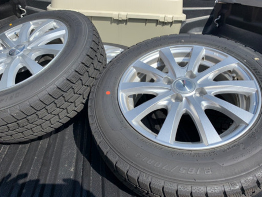 スタッドレスタイヤ