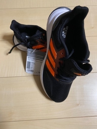 adidasのスニーカー