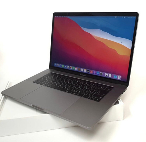 Mac Apple MacBook pro 2018 15 inch.