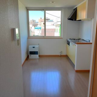 地下鉄月寒中央、徒歩10分、マックスバリュ徒歩4分、システムキッチン♪ − 北海道