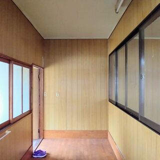 名湯・有福温泉まで徒歩10分！住宅使用以外も可能な賃貸物件です。 - 不動産