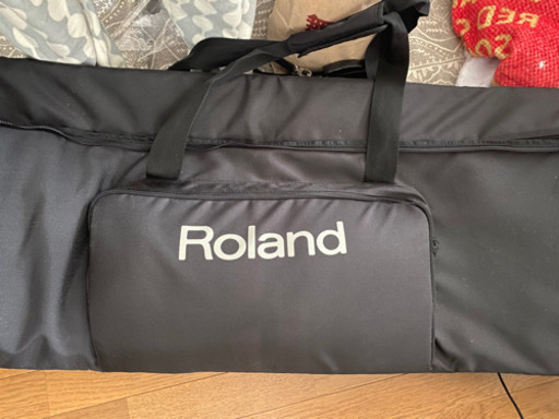 Roland fa08
