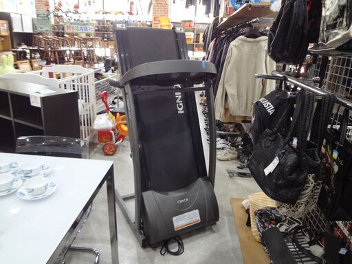 【モノ市場 東海店】IGNIO　イグニオ　ランニングマシン　トレッドミル　ウォーキングマシン　訳あり
