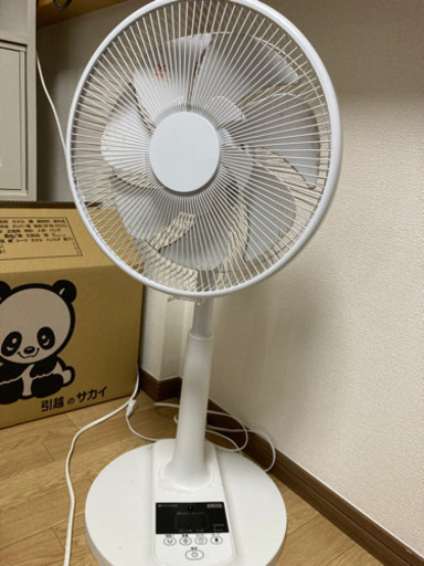 扇風機 5/5か5/611時まで引取りに来られる方のみ