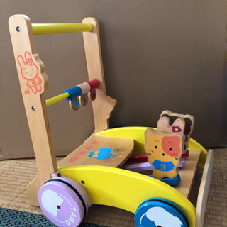 カタカタ　ベビー手押し車