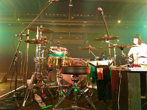 【Pearl ドラムセット】スタンド、ケース付き