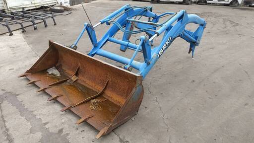 イセキ　ドッキングローダ LOAD MASTER　LAD-TA207