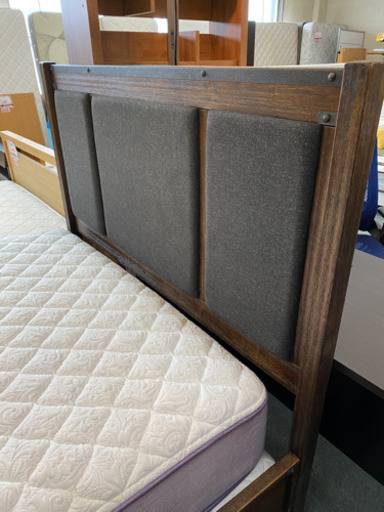 MJ56 アシュレイ　クィーンベット　Ashley  Queen bed